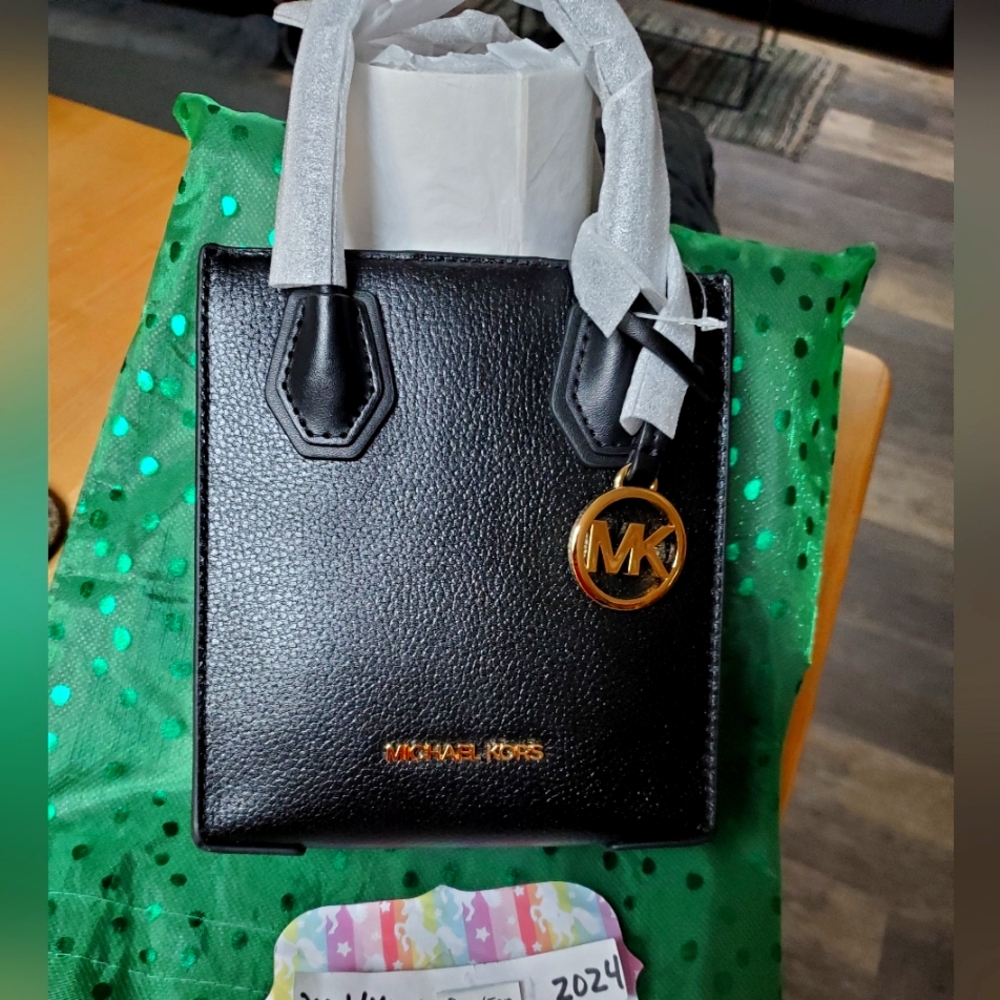 Michael Kors mini mercer crossbody
